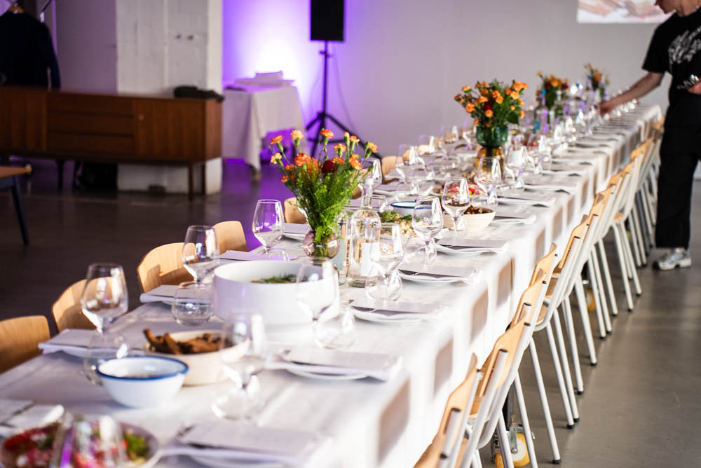 Gedeckte Tafel bei der Go Vilnius Buchpremiere in Hamburg